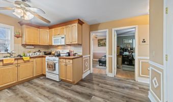 1119 E ALGONQUIN Rd 11, Arlington Heights, IL 60005