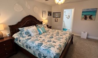 278 The Prado E-4, Apalachicola, FL 32320