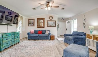 421 Red Bluff Cir, Millsap, TX 76066
