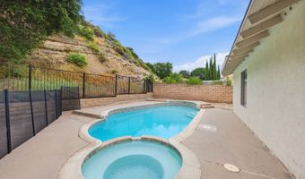 4011 Defender, Agoura Hills, CA 91301