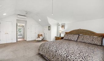41 Buena Vista Dr, North Kingstown, RI 02852