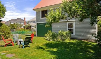 89 Parkview Ave, Bangor, ME 04401