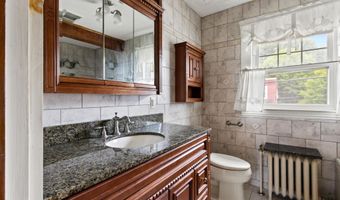 175 Summer St, Auburn, ME 04210
