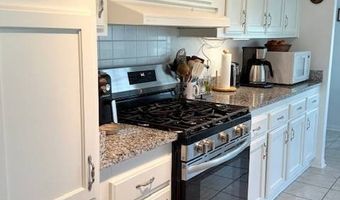 326 Waldorf Dr, Auburndale, FL 33823