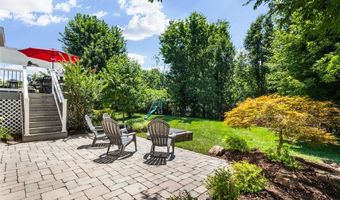 14454 Sunset Forest Ct, Ballwin, MO 63011
