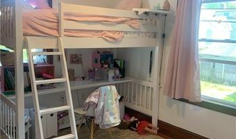 68 Evarts St, Newport, RI 02840