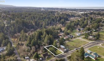 1168 2ND St, Bandon, OR 97411