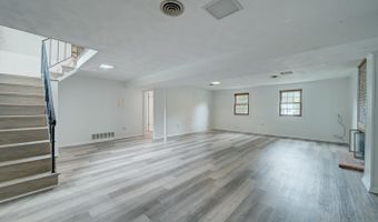 4837 RANDOLPH Dr, Annandale, VA 22003