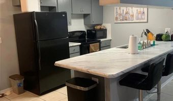 15301 58TH St N B, Clearwater, FL 33760