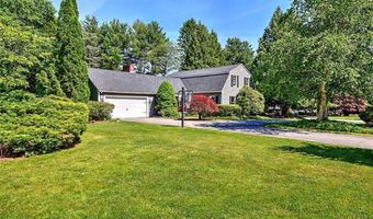 15 Sylvia Ln, Lincoln, RI 02865