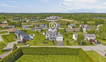 40 Hillview Dr, Bangor, ME 04401