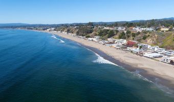 619 Beach Dr, Aptos, CA 95003