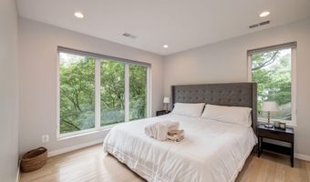 5223 WYOMING Rd, Bethesda, MD 20816