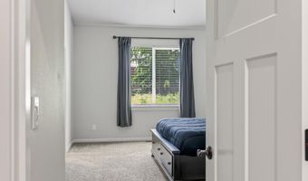 2988 NE Clearwater Dr, Albany, OR 97321