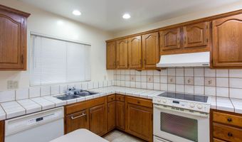 3216 Loma Riviera Dr, San Diego, CA 92110