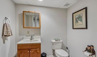 1044 GLENDEVON Dr, Ambler, PA 19002