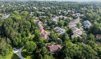 2096 HIDDEN HOLLOW Ln, Akron, OH 44313