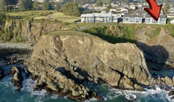 1303 MOORE St 102, Brookings, OR 97415