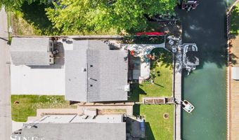 149 Kenyon Rd, Algonac, MI 48001