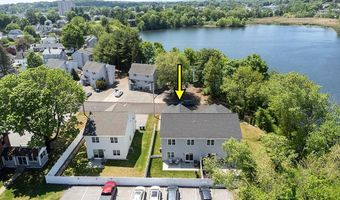81 Batcheller Ave, Cranston, RI 02920