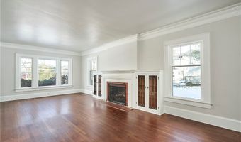 141 Storer Ave, Akron, OH 44302