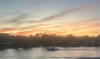 1640 JUNO Trl 103F, Astor, FL 32102