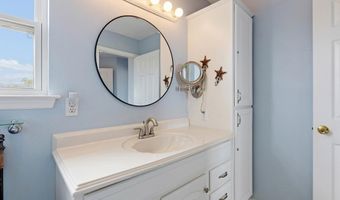 6 Kingfish St, Alligator Point, FL 32346