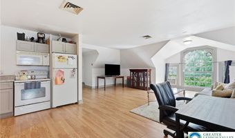 202 N 17th St D, Allentown, PA 18104
