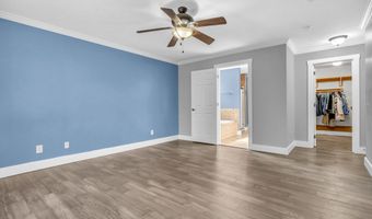 6686 Woodcrest Dr, Avon, IN 46123