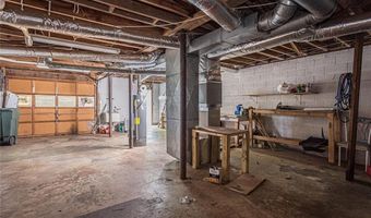850 Red Barn Rd, Acworth, GA 30102