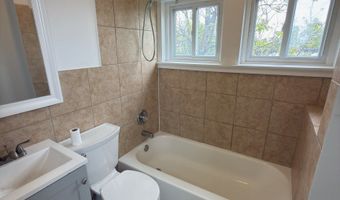 10 Beatrice St 3, Bridgeport, CT 06607