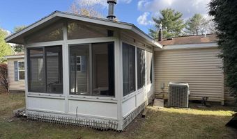 24 Magnolia Ln, Belmont, NH 03220