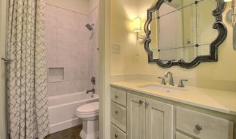 7470 Sevenoaks Ave, Baton Rouge, LA 70806