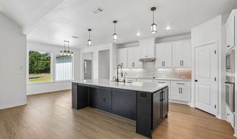 165 Rolling Bend Rd, Alvord, TX 76225