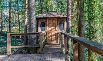 62194 E SALMON St, Brightwood, OR 97011