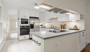 704 SYDNEY Ter, Annapolis, MD 21401