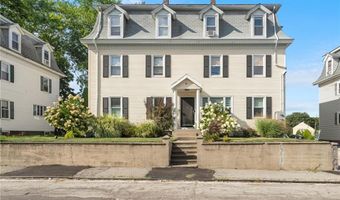 61 School St 2R, Lincoln, RI 02802