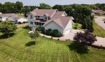 3021 Pinewood Ln NE, Alexandria, MN 56308