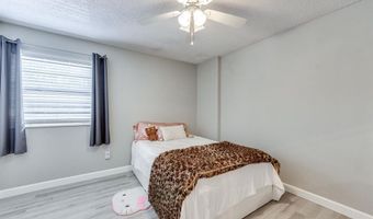 1210 Wicklow Rd A, Ballwin, MO 63021