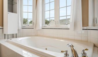 21946 WINDOVER Dr, Broadlands, VA 20148