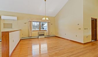 9 Snug Harbor Rd, Belgrade, ME 04917