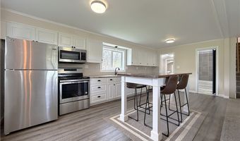 241 East Ave, Akron, NY 14001