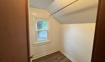17 Grove Ave, Albany, NY 12208