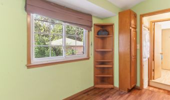 2936 E Tiffin Ave, Des Moines, IA 50317