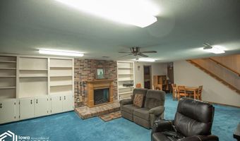 1302 E Linden St, Algona, IA 50511