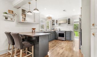 7101 Wayne Ln, Biloxi, MS 39532