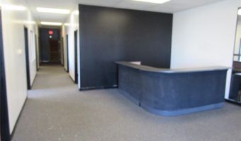 237 E Center Dr C, Alton, IL 62002