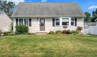 728 Neptune Ave, Beachwood, NJ 08722
