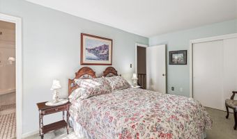 2518 S WALTER REED Dr #A, Arlington, VA 22206