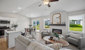 25084 Bluebird Cir, Adel, IA 50003
